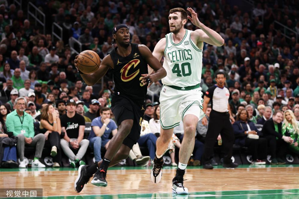 直受到球迷 直受到球迷