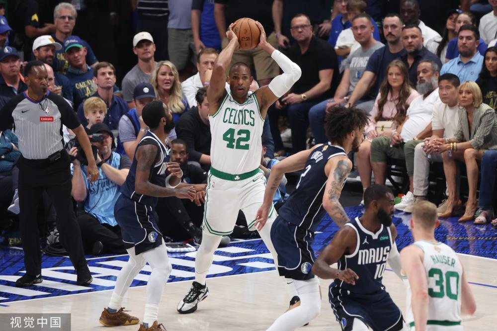 际交流不断 际交流不断